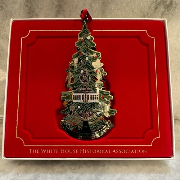 White House Historical Association 2015 White House Christmas Ornament - Picture 6 of 10
